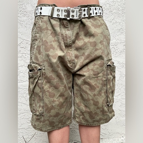 Y2k Baggy Camo Levi Cargo Shorts with Pockets - Picture 7 of 10